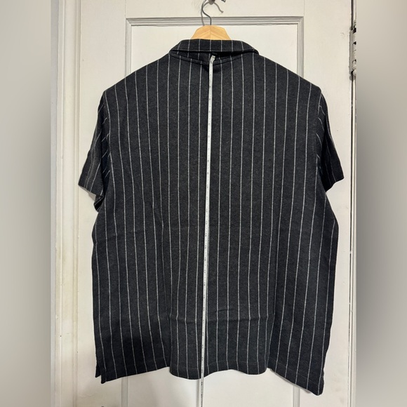 Banana Republic Men’s Jacquard Gray Striped Polo | Size: L | Gray Striped - Picture 7 of 9